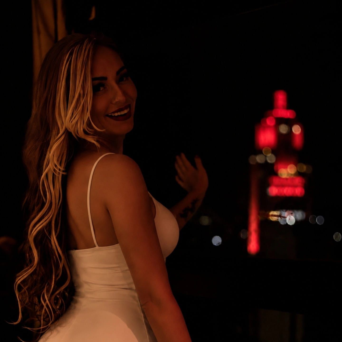 Lola — Lótus Massagens